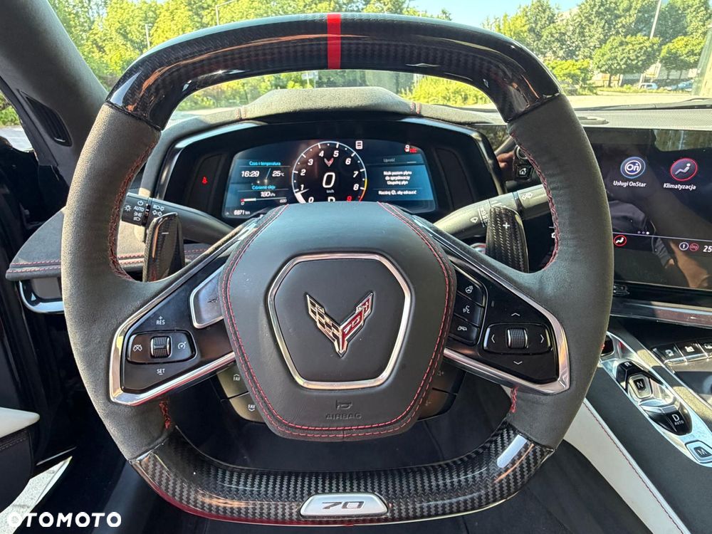 Chevrolet Corvette - 29