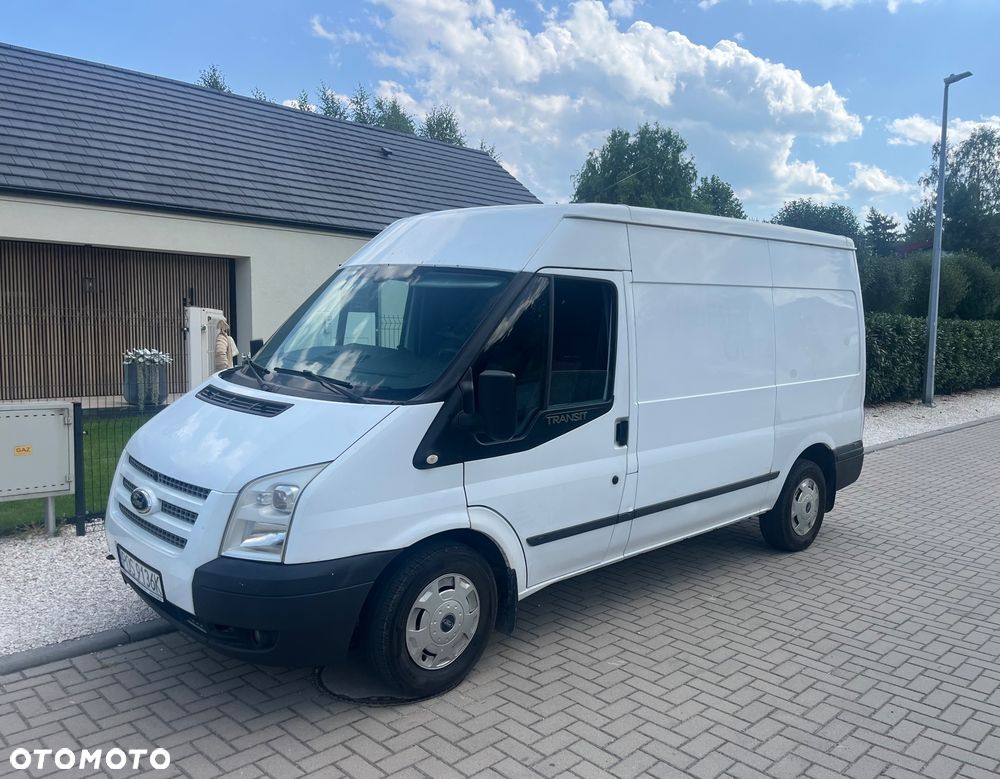 Ford Transit Trend - 1