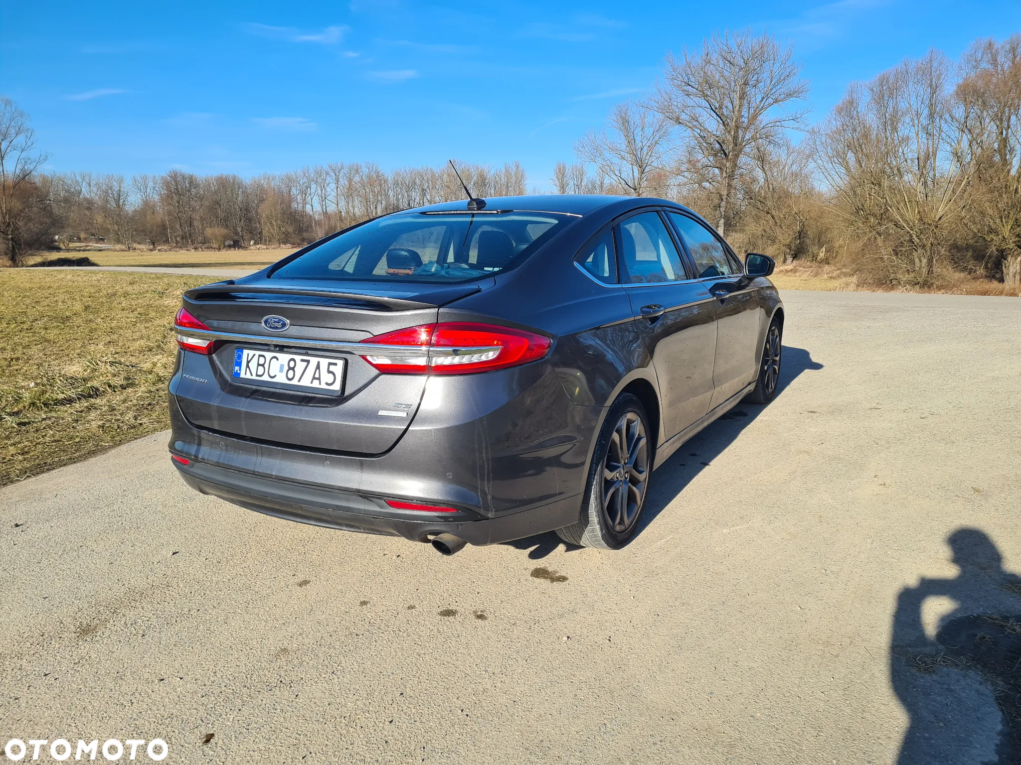 Ford Fusion - 4