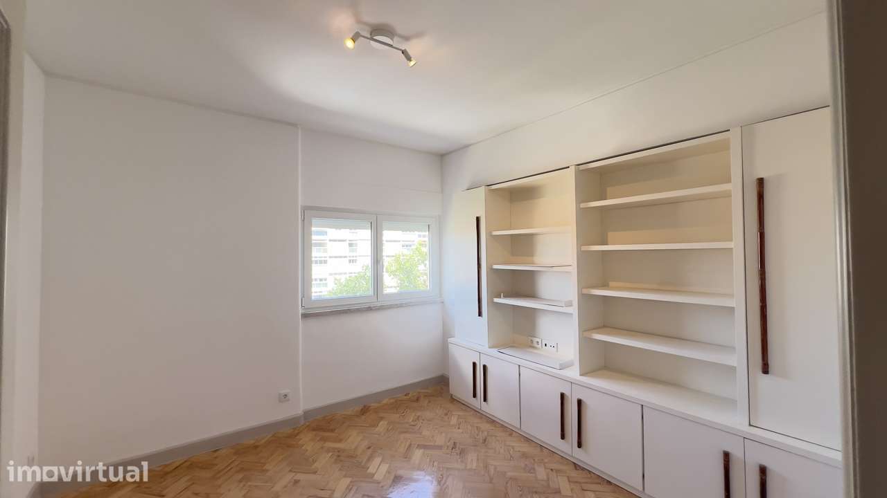 Apartamento T3 em Alvalade com 2 casas de banho - Grande imagem: 5/12