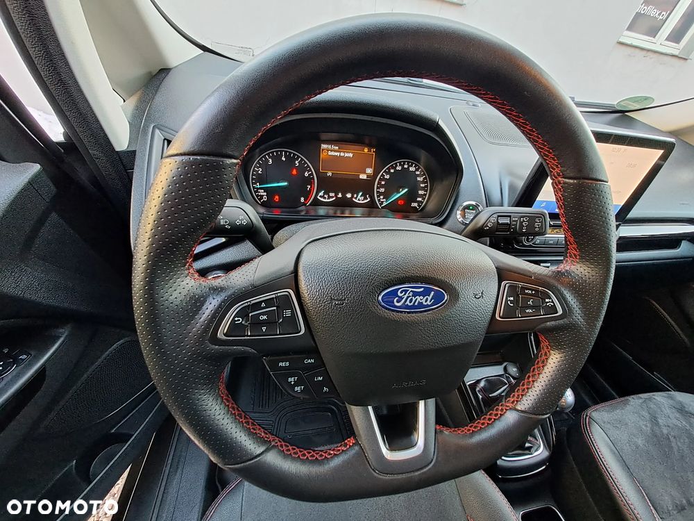 Ford EcoSport - 31