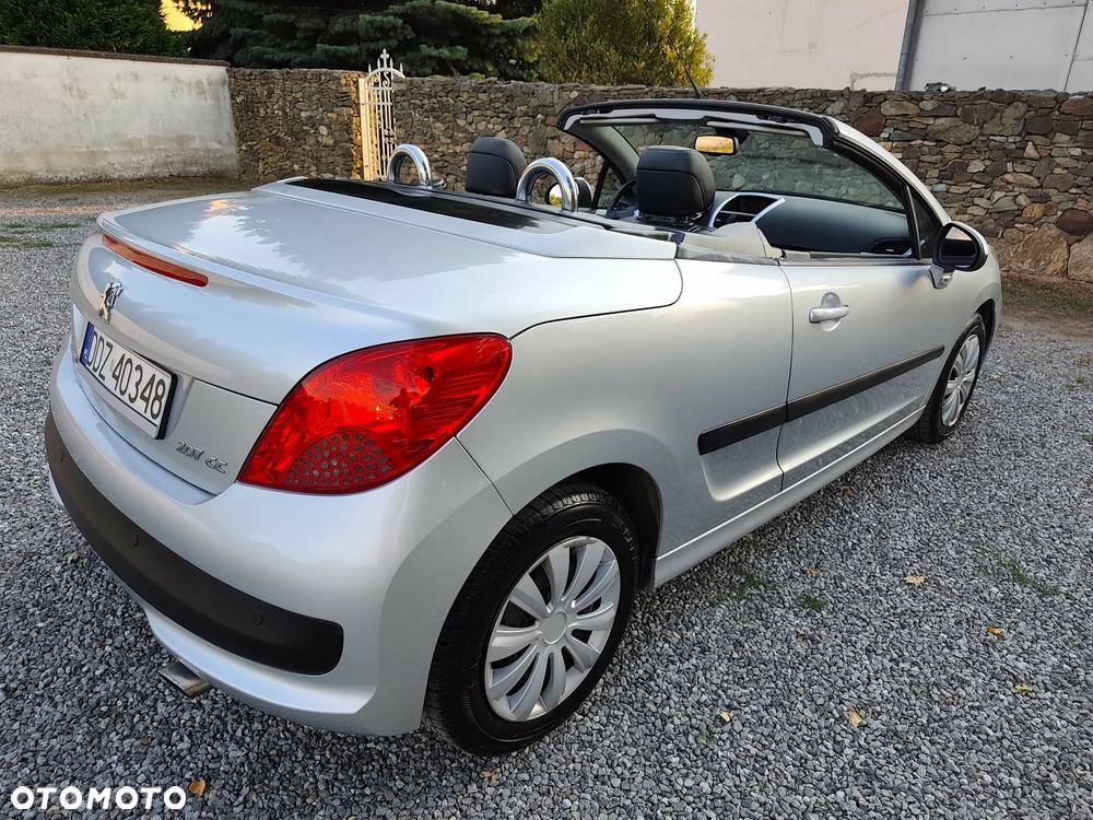 Peugeot 207 120 Automatik Premium - 15