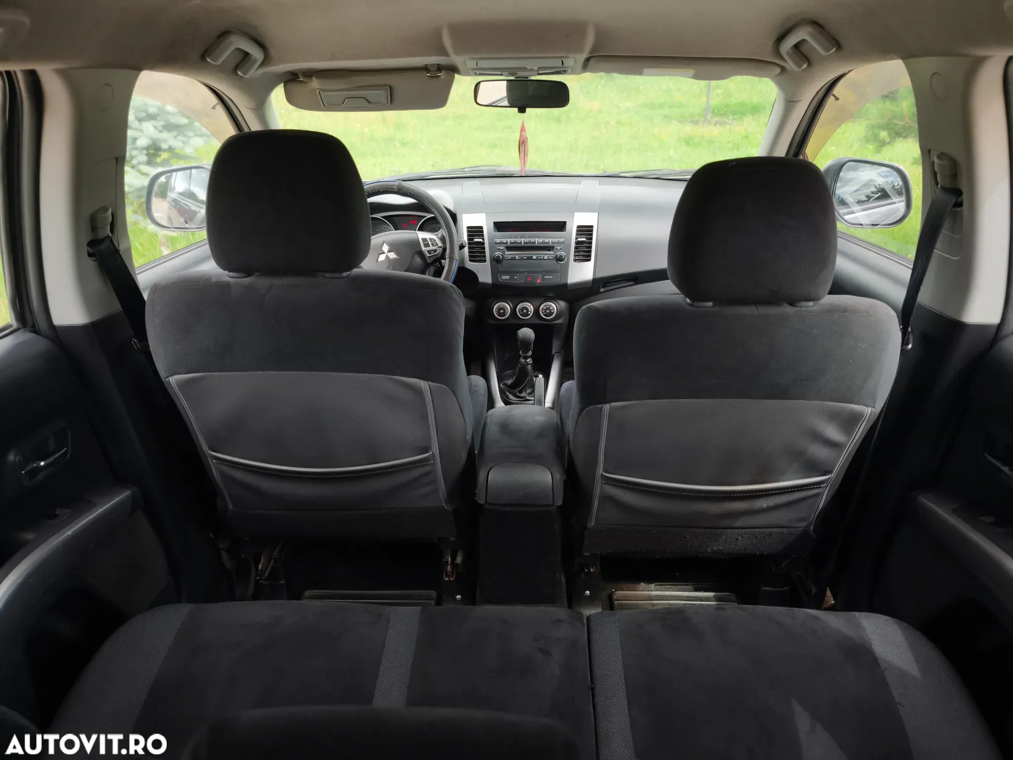 Mitsubishi Outlander 2.0 DI-D 4WD Instyle - 8