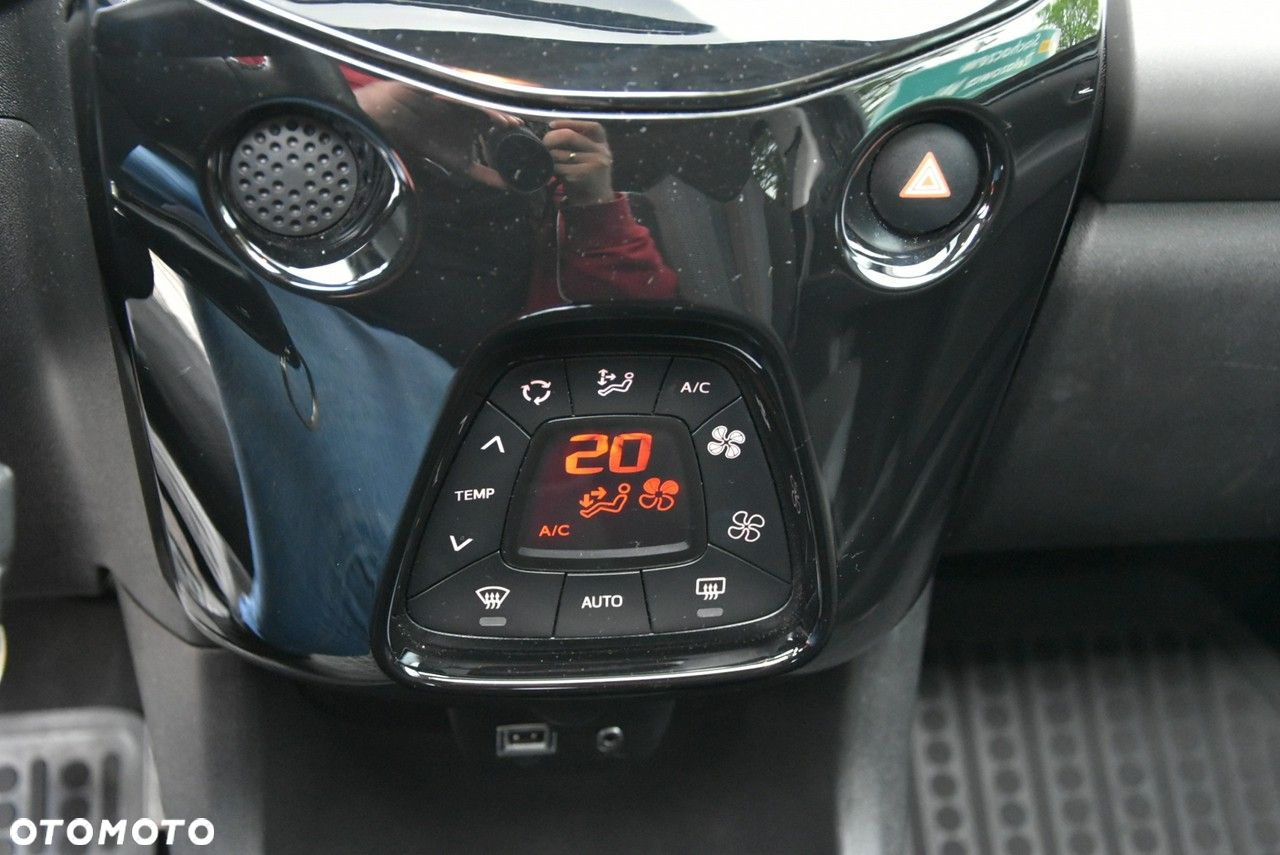 Peugeot 108 - 11