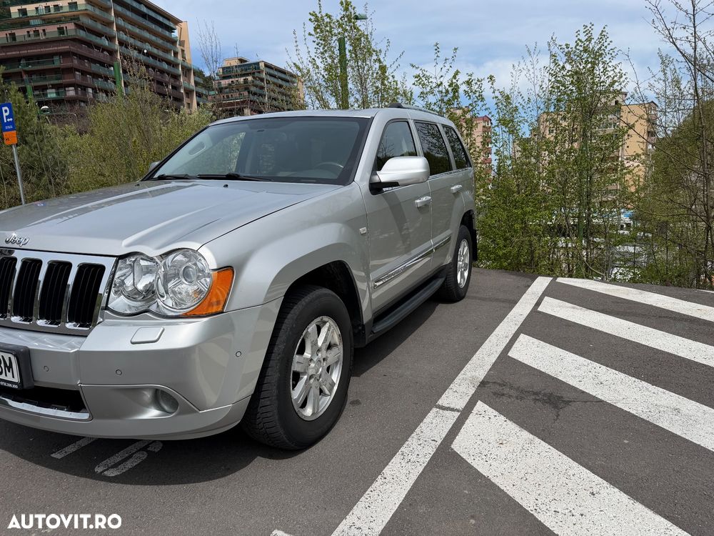 Jeep Grand Cherokee - 15