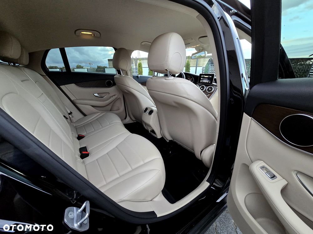 Mercedes-Benz GLC Coupe 250 4-Matic - 31