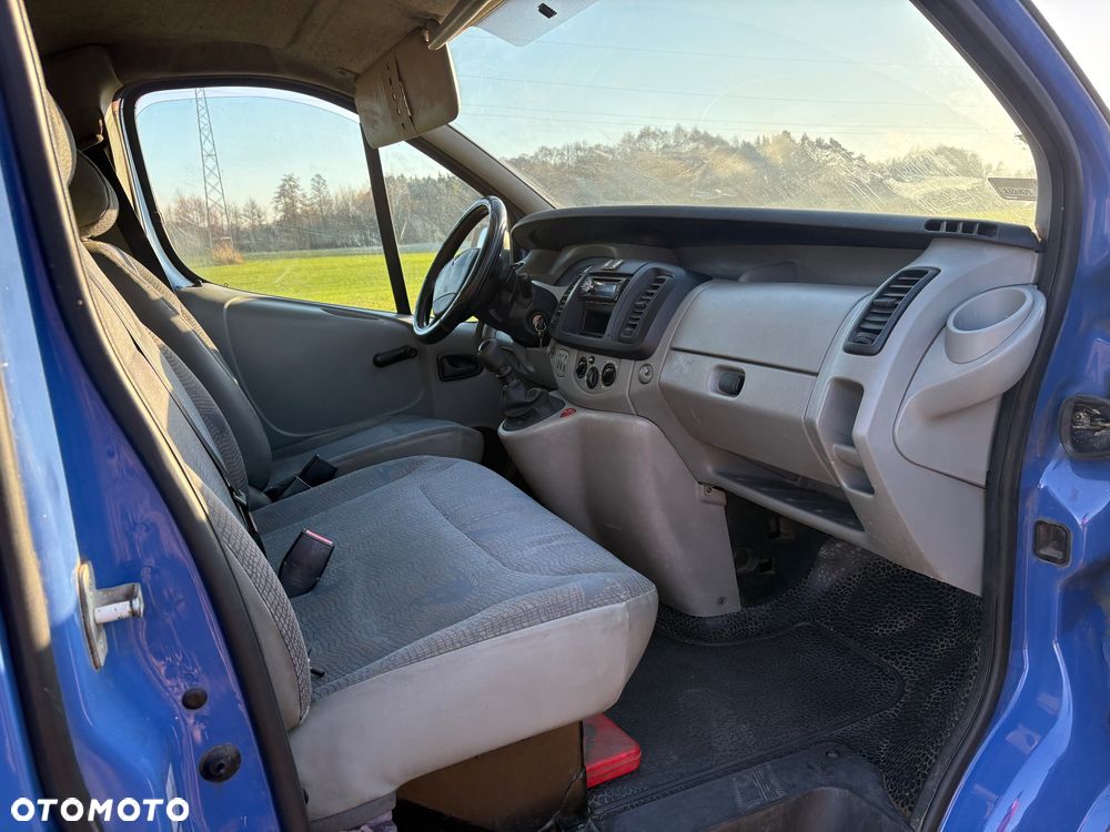 Renault Trafic - 15