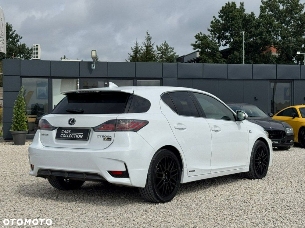Lexus CT 200h F Sport - 4