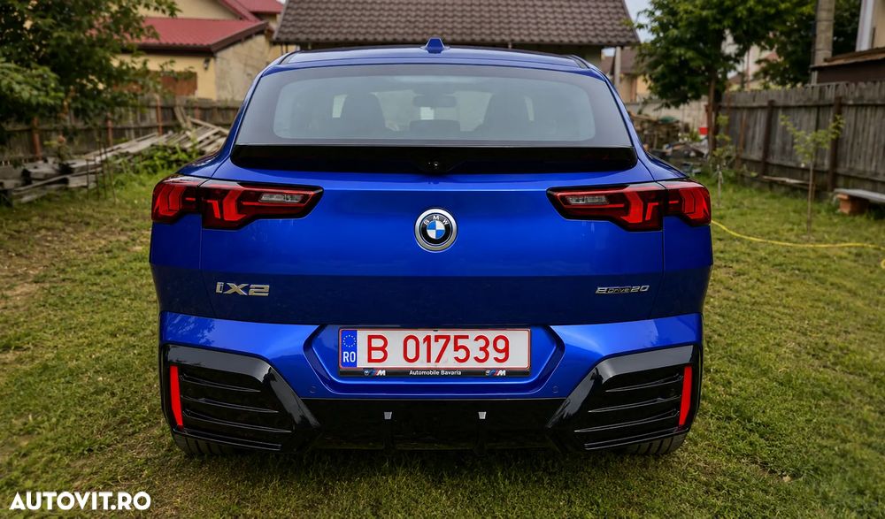 BMW iX2 - 5