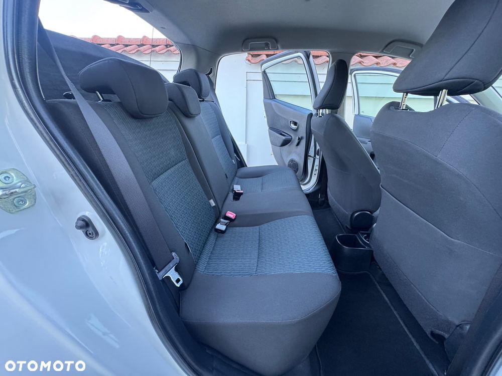 Toyota Yaris - 24