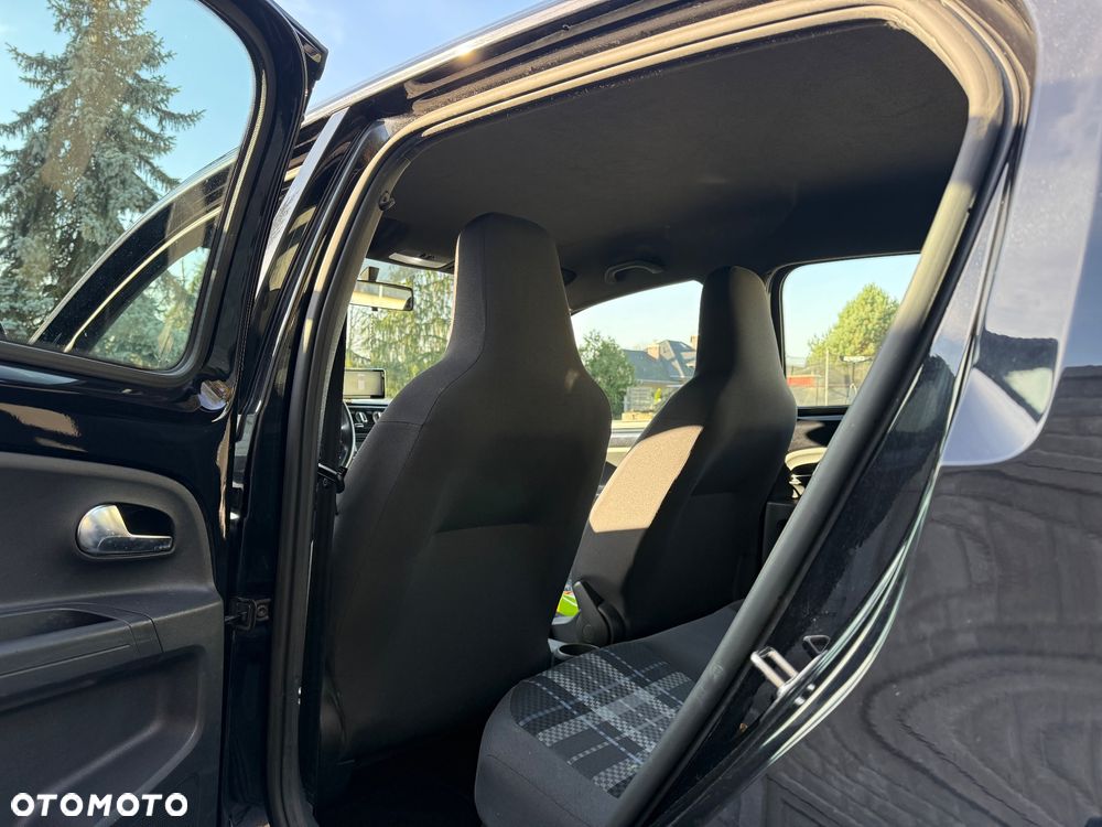 Volkswagen up! club - 13