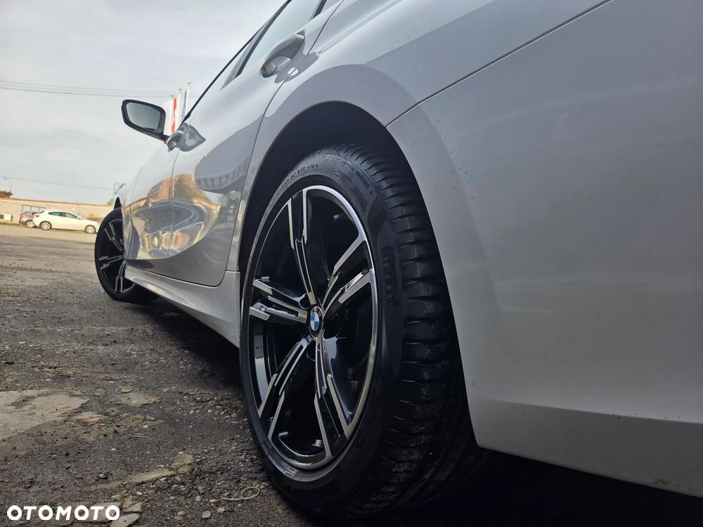 BMW Seria 3 318d - 3