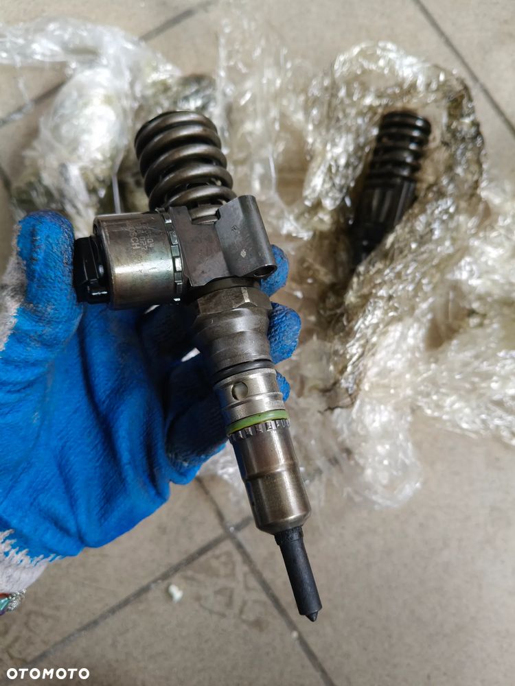 Pompowtryskowacz audi VW 2.0 TDI 140km 03G130073G - 1