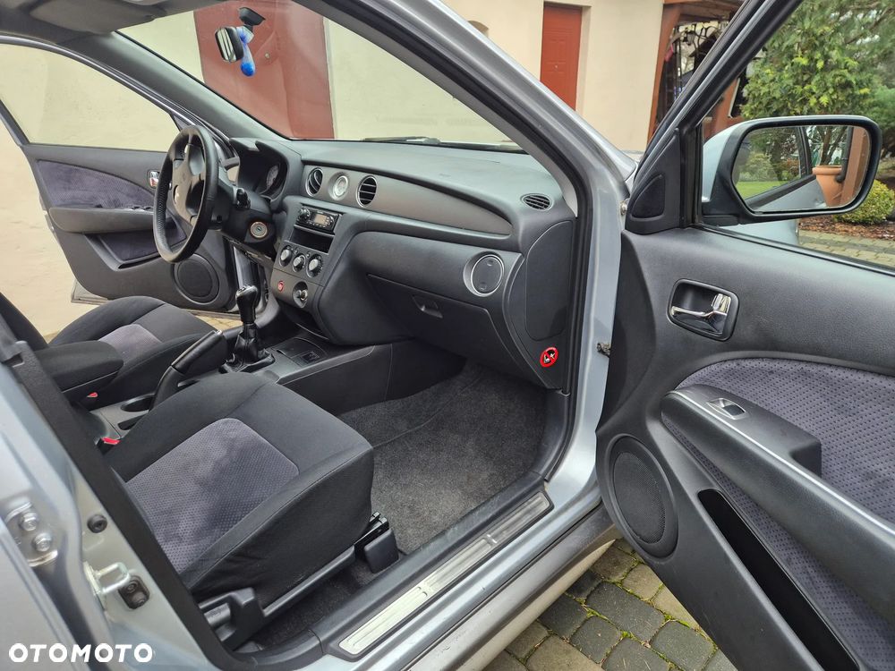 Mitsubishi Outlander 2.0 Comfort 4WD - 18