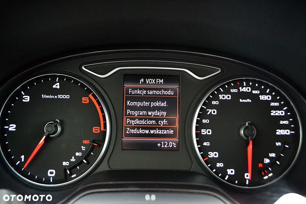 Audi A3 Sportback 1.6 TDI Ambiente - 13