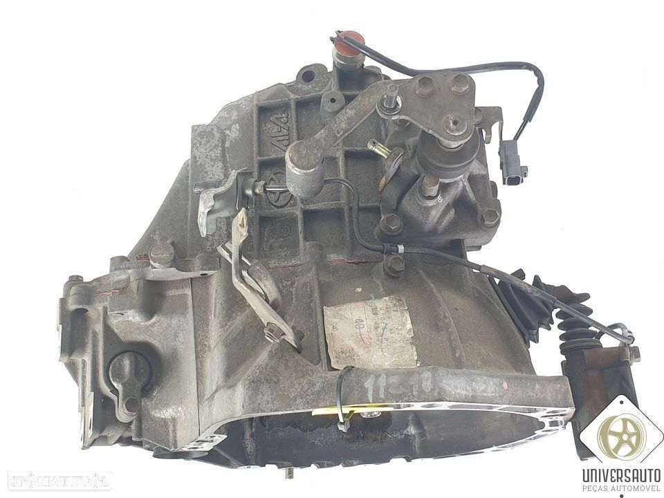 CAIXA VELOCIDADES TOYOTA YARIS 2003 - 6