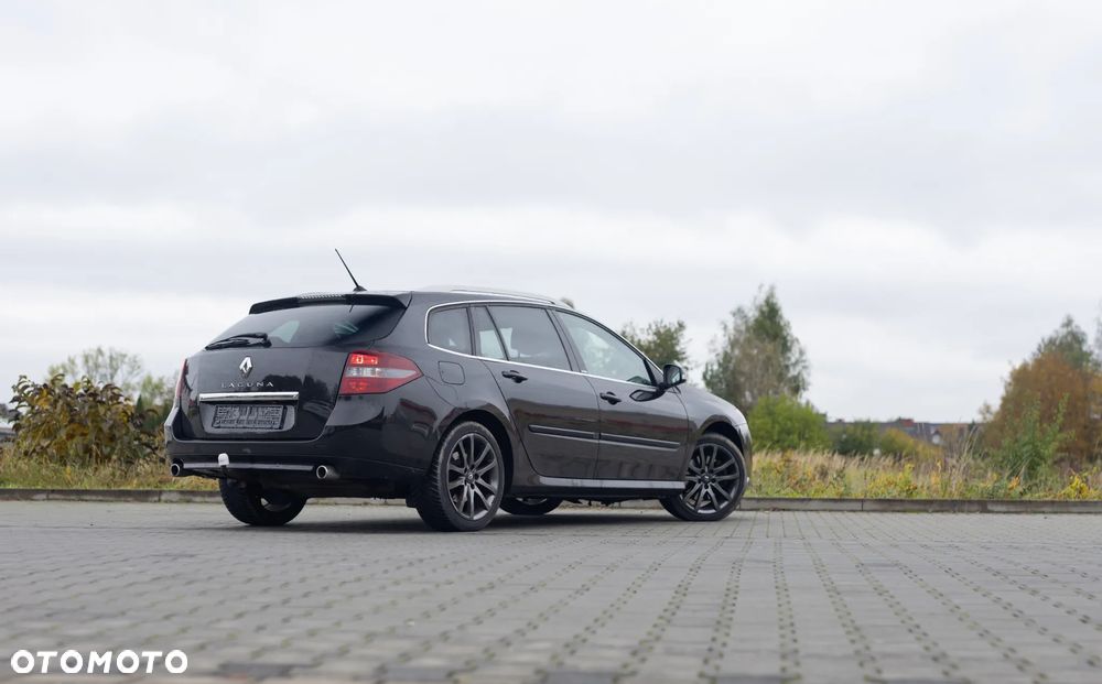 Renault Laguna 2.0 dCi Initiale - 10