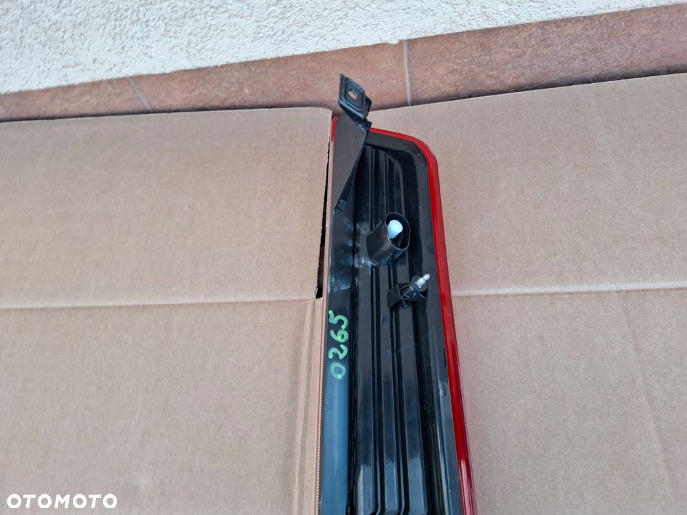 lampa tylna ford transit custom oryginał ładny stan - 9