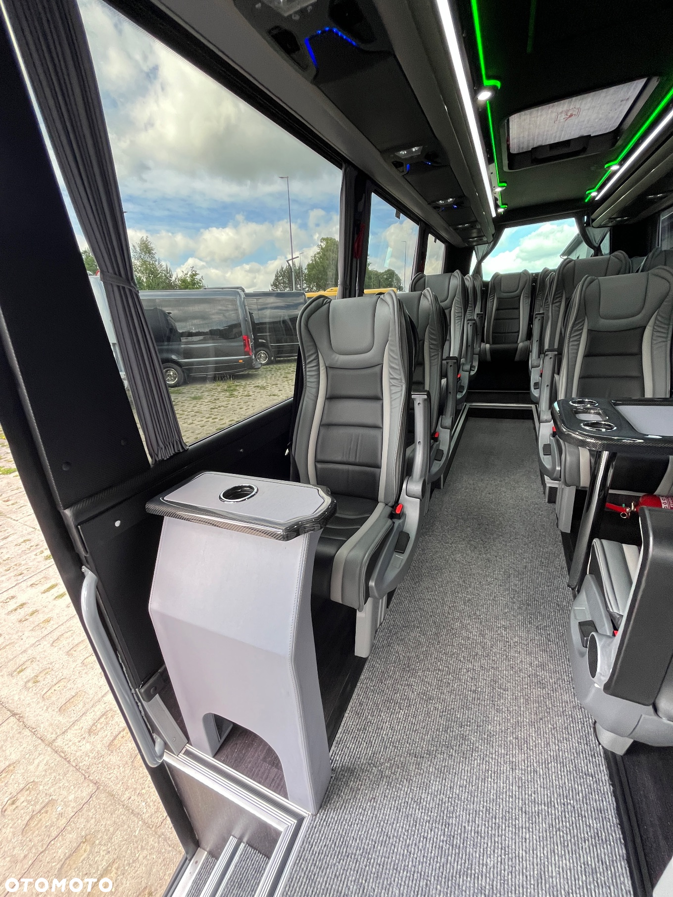 Mercedes-Benz Sprinter 519 - 18