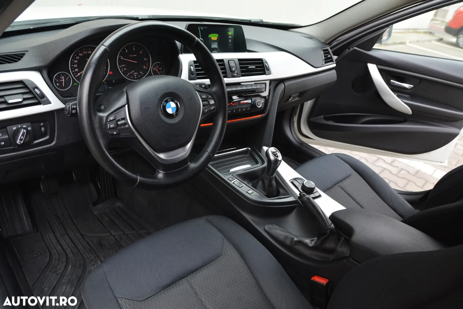 BMW Seria 3 320d - 4