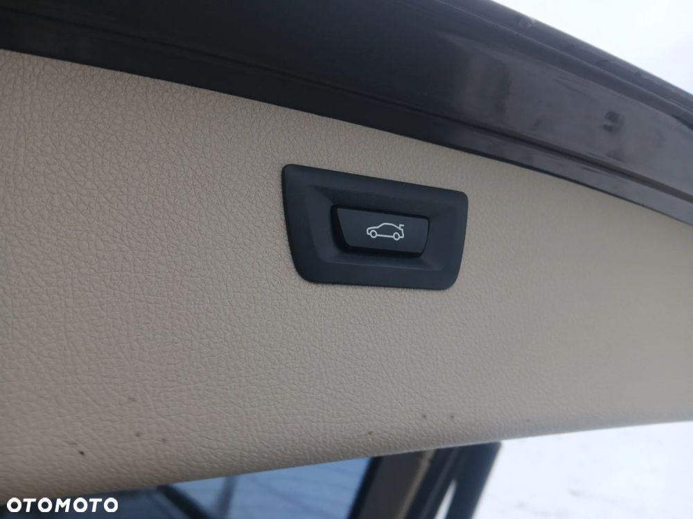 BMW Seria 3 320i Modern Line - 16