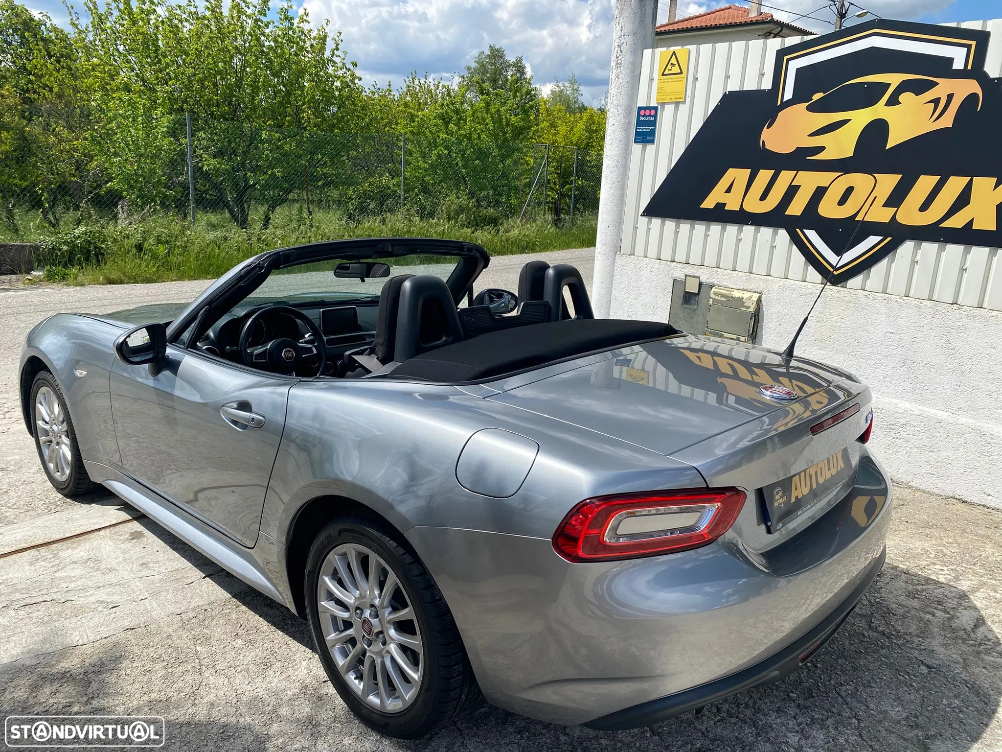 Fiat 124 Spider 1.4 MultiAir Turbo - 14