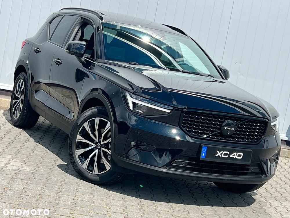 Volvo XC 40 B4 AWD Ultimate Dark - 10