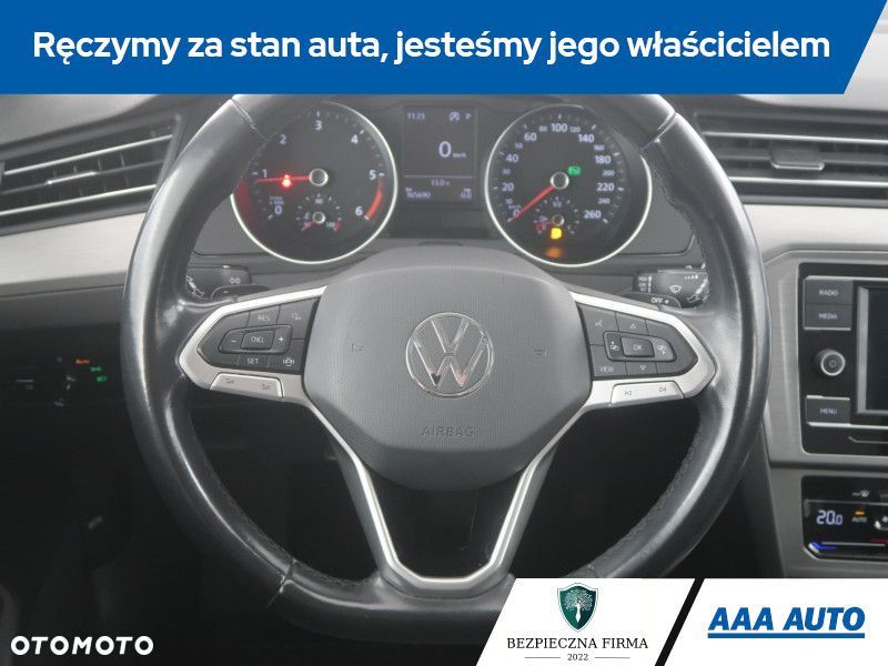 Volkswagen Passat Variant - 17
