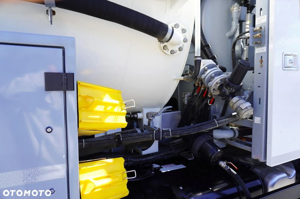 MAN MAN TGM 26.340 / Zabudowa WUKO Rivard 11,8 m3 / 150 tys. km / oś skrętna / 2 szt - 13