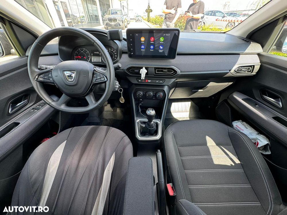 Dacia Logan TCe 90 MT6 Comfort - 11