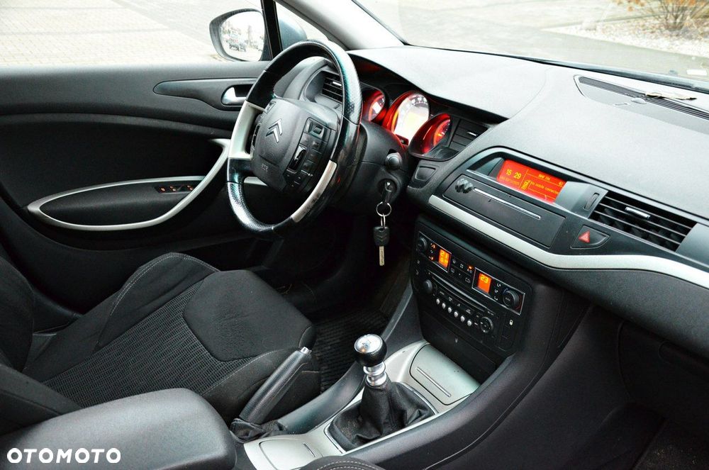 Citroën C5 2.0 HDi Attraction - 37
