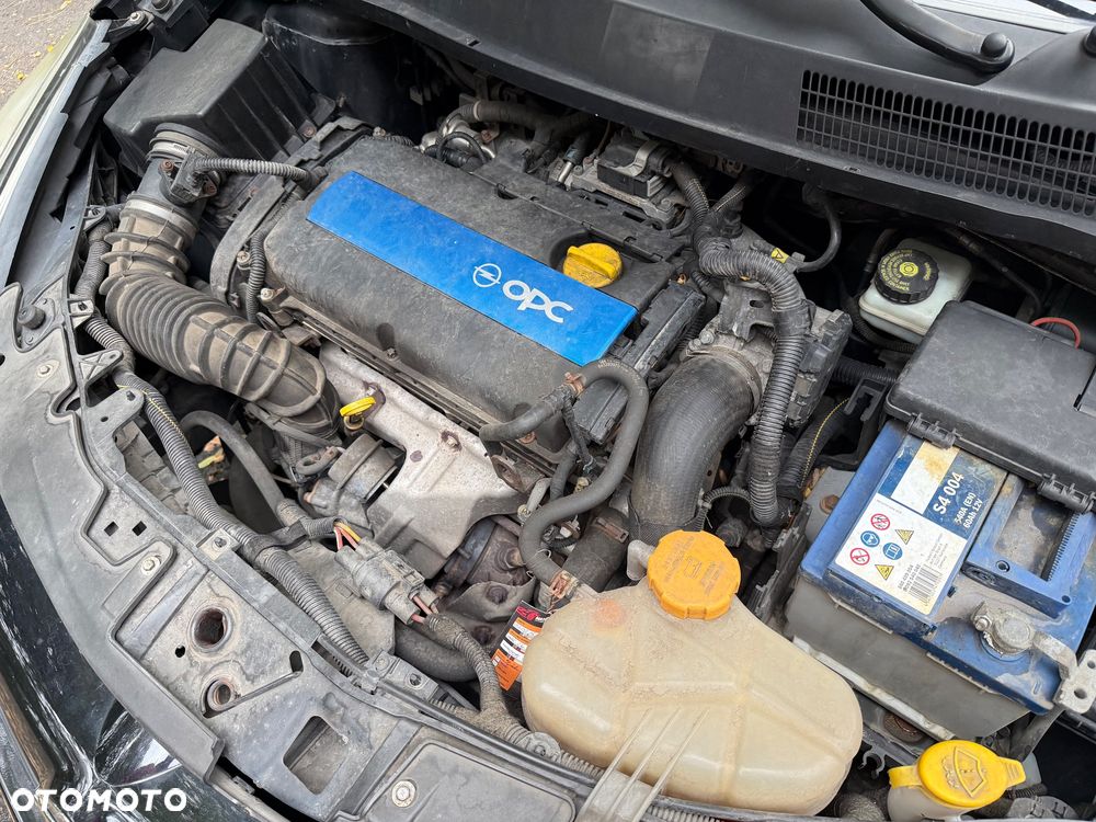 Opel Corsa 1.6 Turbo OPC - 23