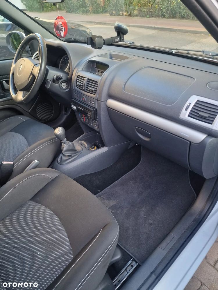 Renault Clio 1.2 Campus Authentique - 4