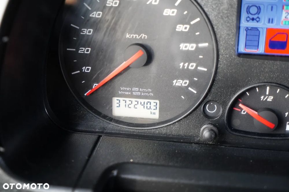 Iveco STRALIS 360 / 6X2 /  LAWETA / PLATFORMA 9,3 M / NAJAZDY HYDRAULICZNE / WYCIĄGARKA / OŚ PODONOSZONA  / EURO 6 - 38