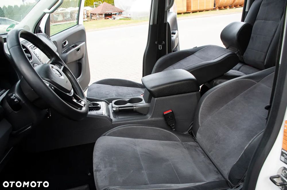 Volkswagen Amarok 2.0 BiTDI BMT Autm Dark Label - 25