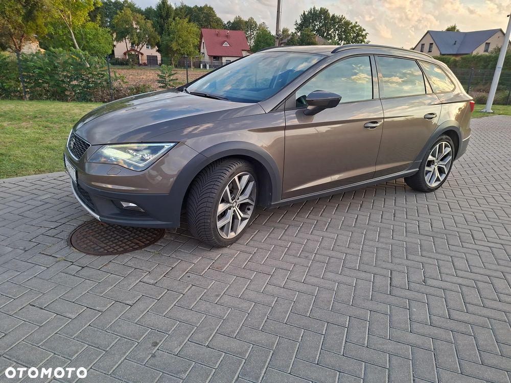 Seat Leon 1.8 TSI Xcellence S&S DSG - 2