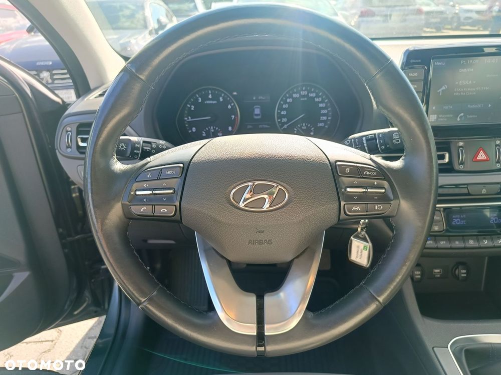 Hyundai i30 1.5 DPI Comfort - 14