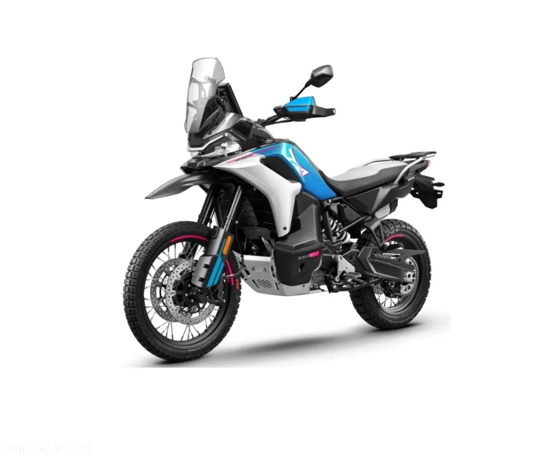 CFMoto MT - 1