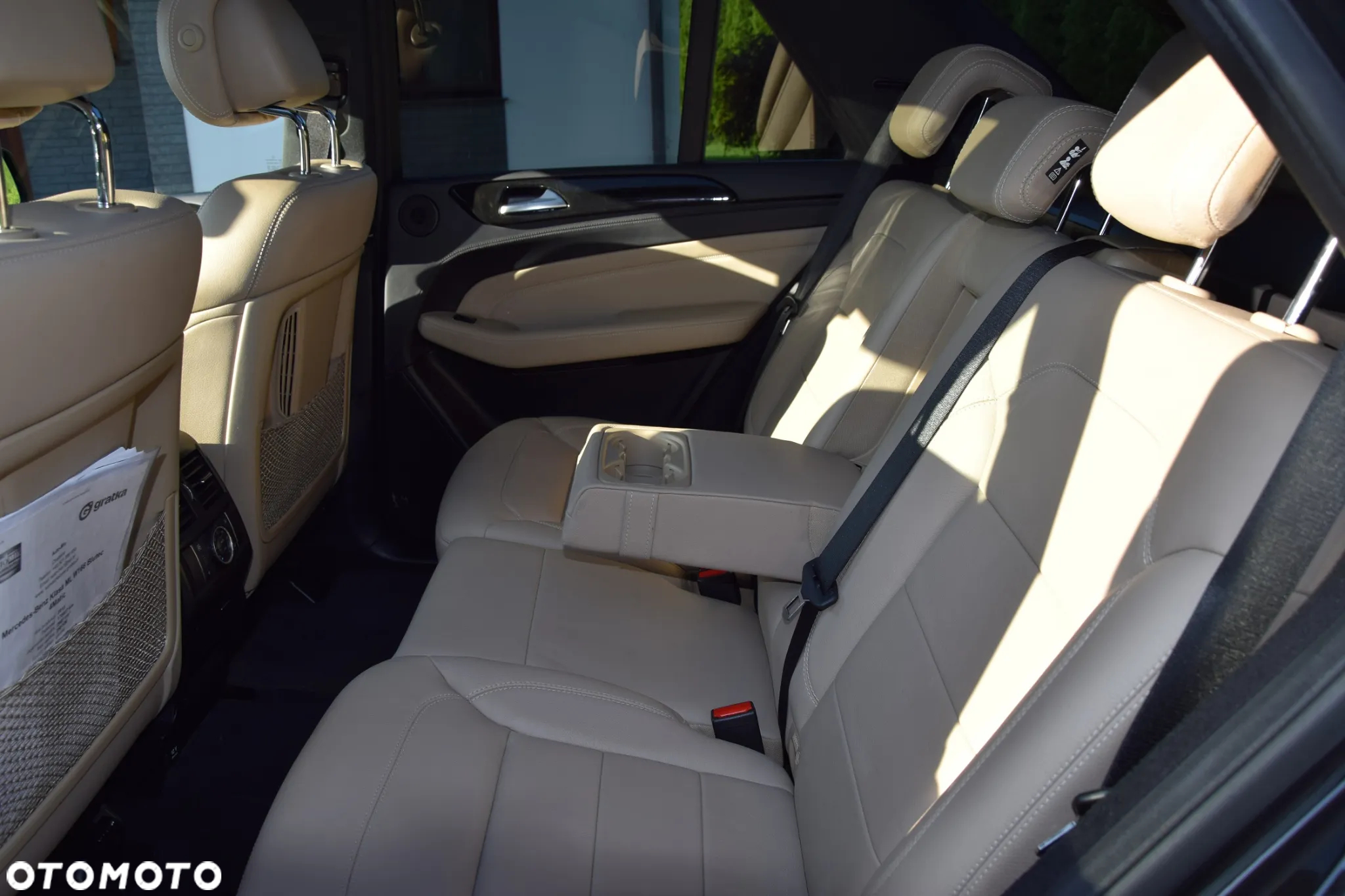 Mercedes-Benz ML 350 BlueTec 4-Matic - 16
