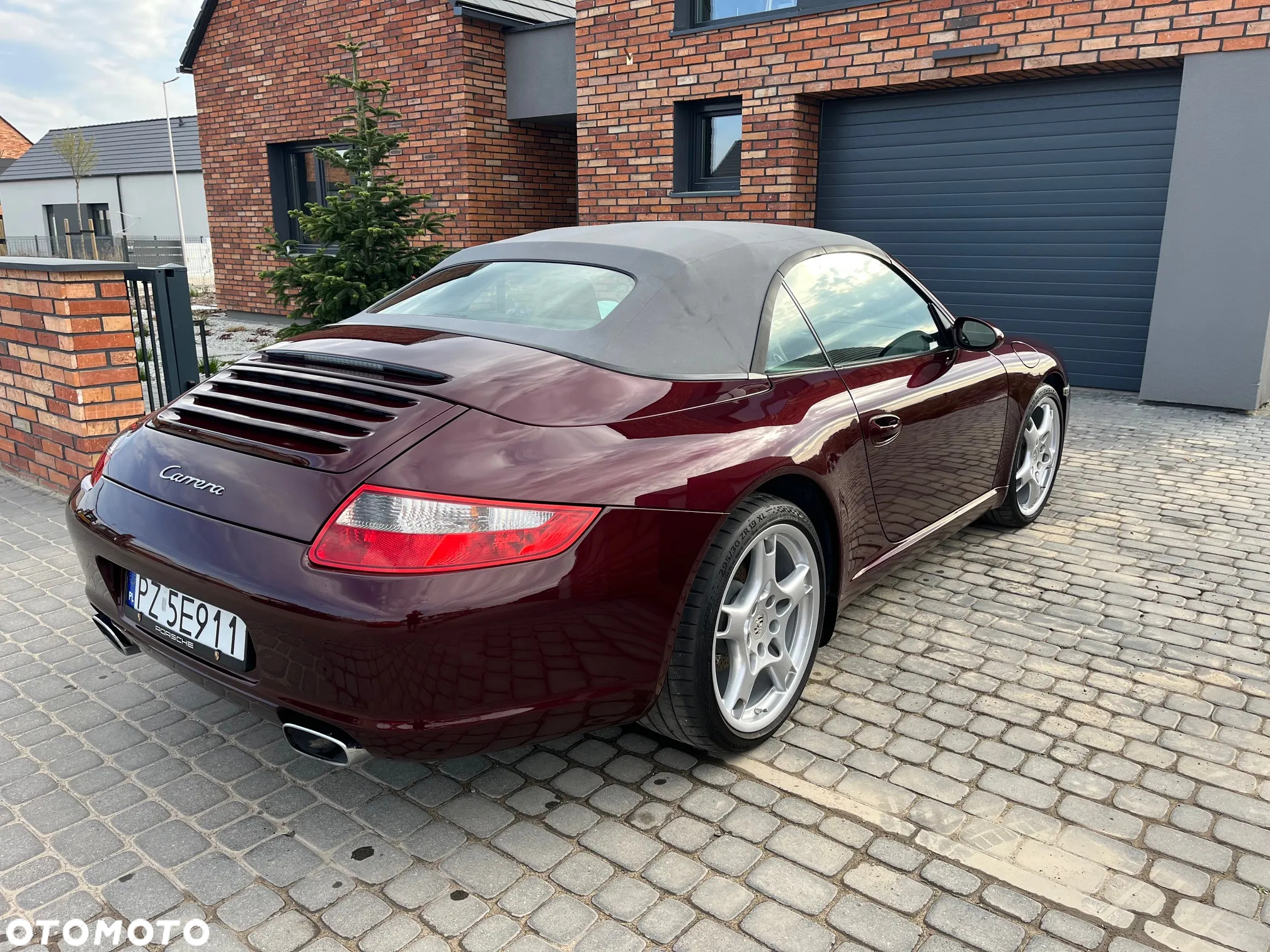 Porsche 911 Carrera Cabrio - 3