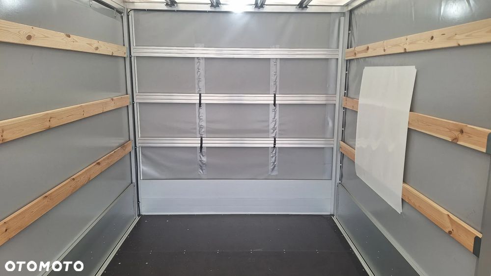 Iveco Daily 50C18HA8Z plandeka z windą 1000 kg - 8