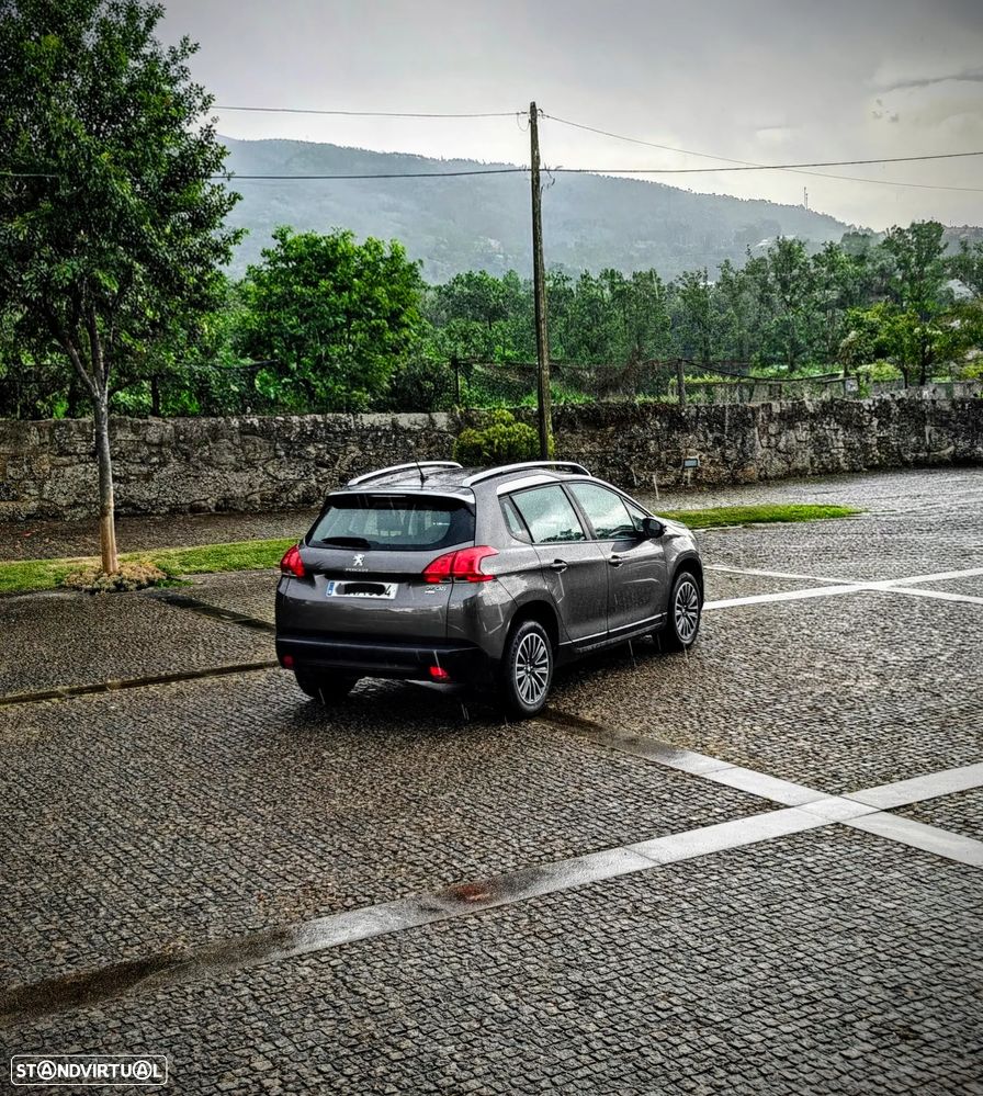 Peugeot 2008 1.6 BlueHDi GT Line - 18