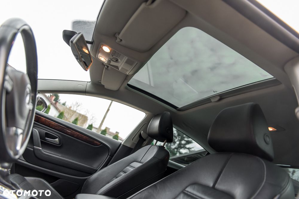 Volkswagen Passat CC - 24