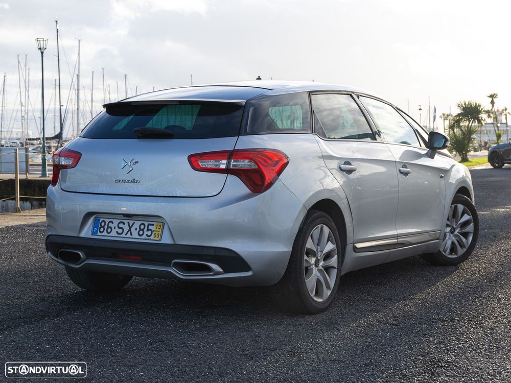 Citroën DS5 2.0 HDi Hybrid4 So Chic CMP6 - 4