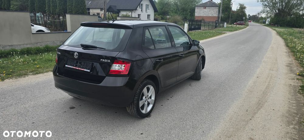 Skoda Fabia - 8