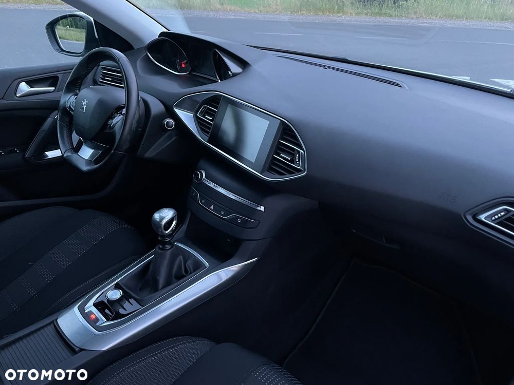 Peugeot 308 1.6 BlueHDi Business Line S&S - 12