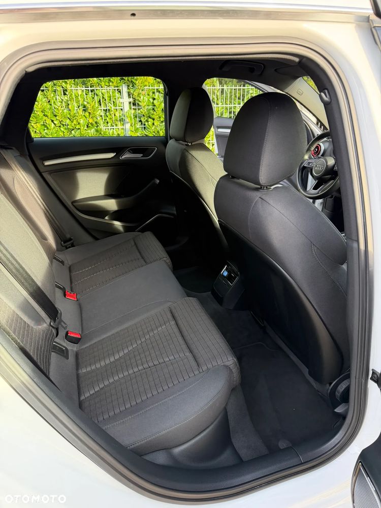 Audi A3 Sportback 1.5 TFSI Sport S tronic - 16