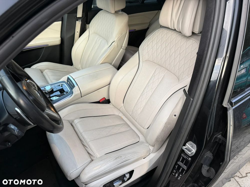 BMW X7 xDrive40d mHEV - 18