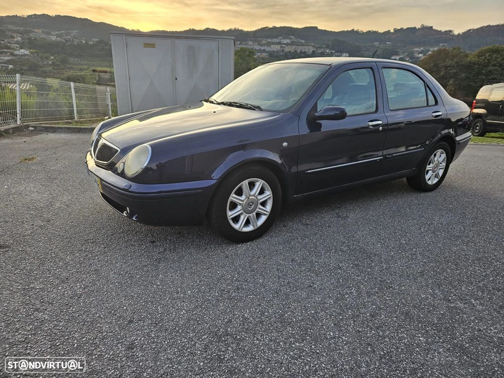 Lancia Lybra 1.9 JTD LX - 3