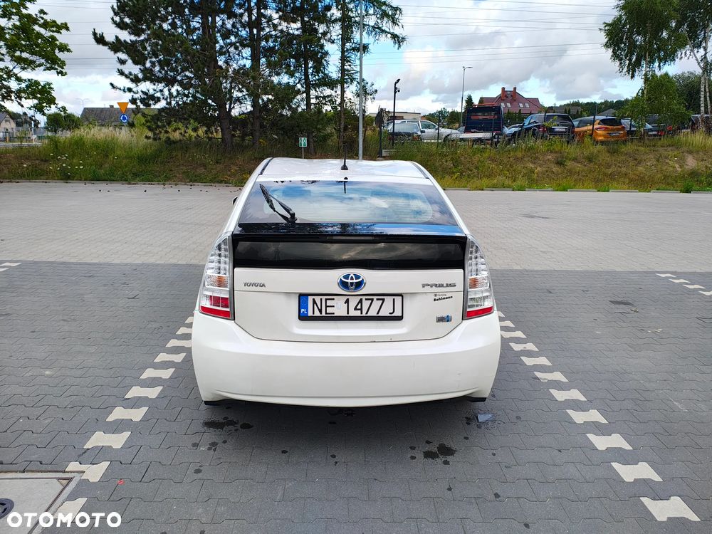 Toyota Prius 1.8 HSD Luna - 9